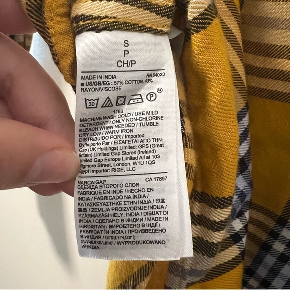 Gap Yellow & Blue Plaid Button Down Flannel Shirt - Picture 4 of 4